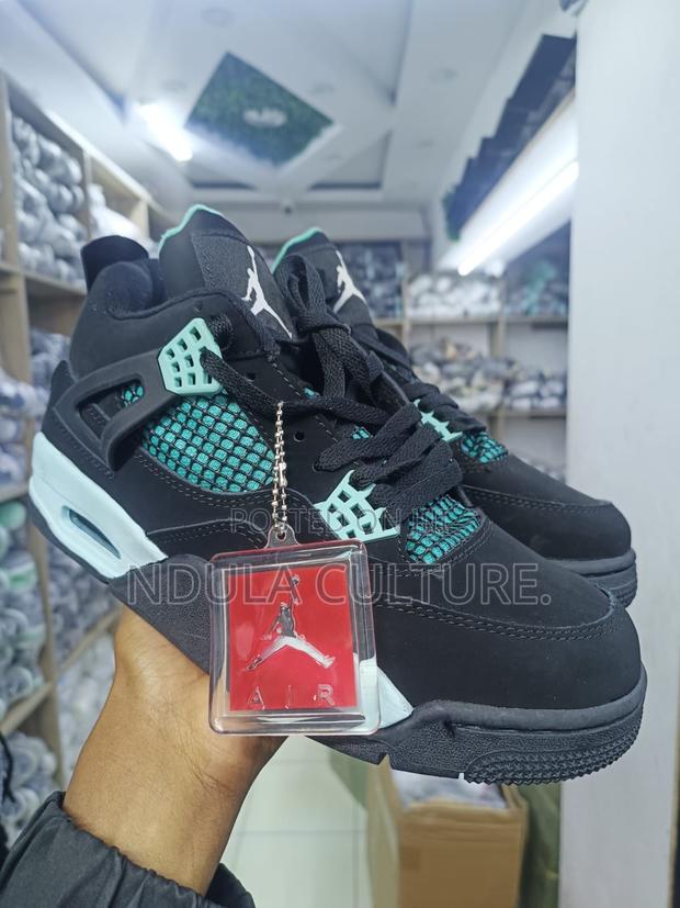 Air Jordan 4 - thumbnail 11