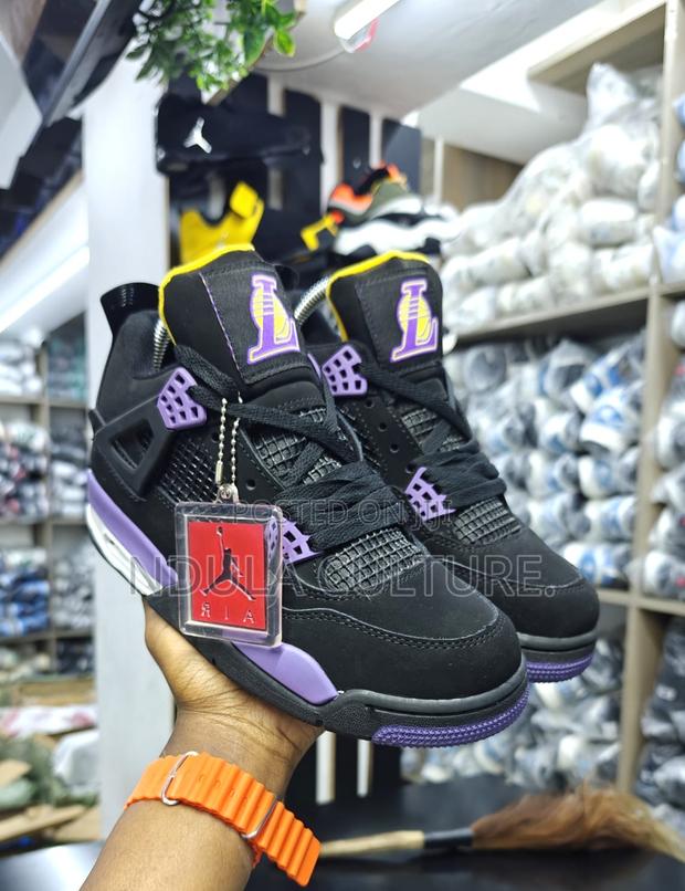 Air Jordan 4 - thumbnail 17