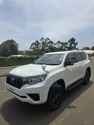Toyota Land Cruiser Prado 2.8 2021 White