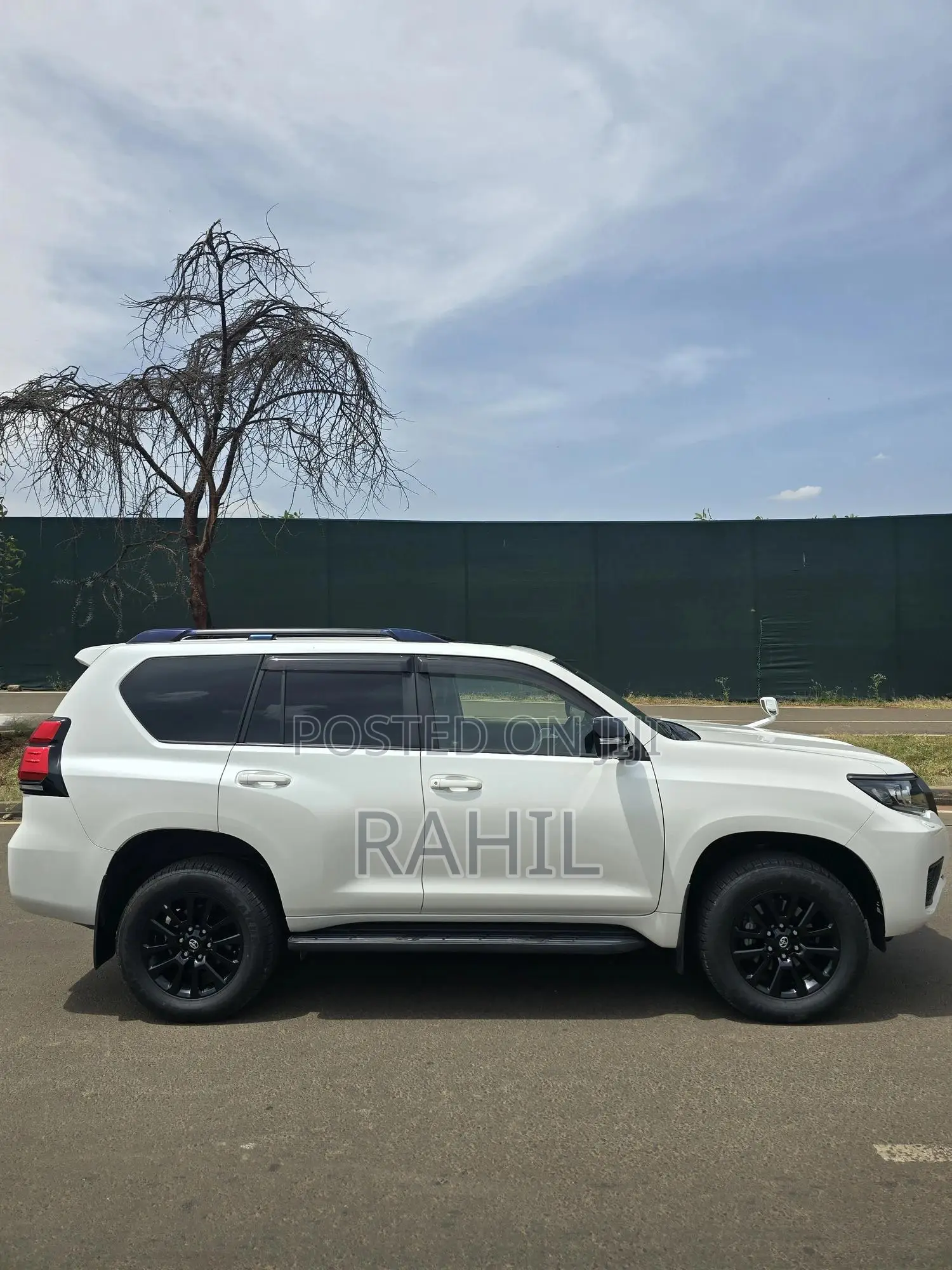 Toyota Land Cruiser Prado 2.8 2021 White