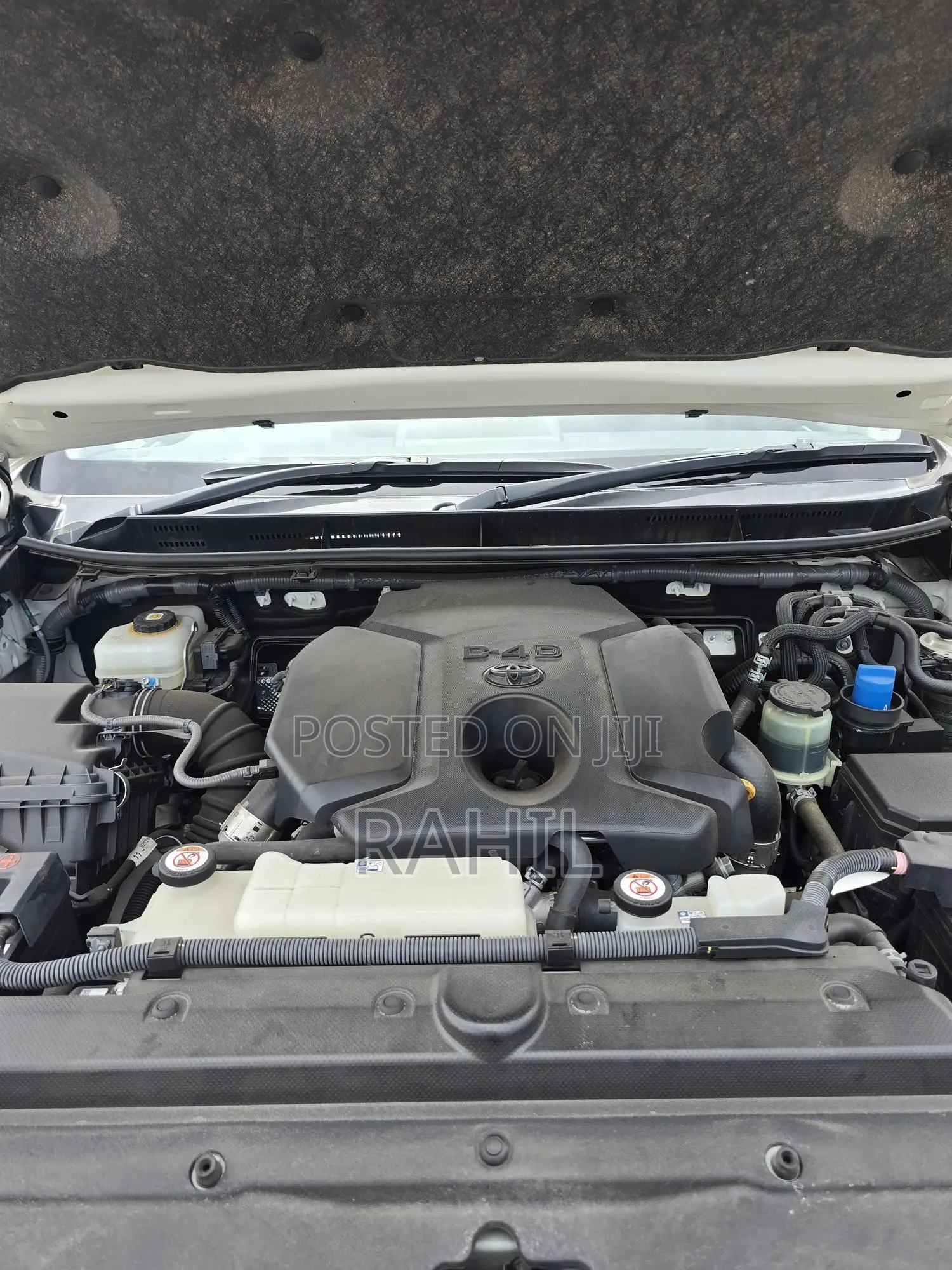 Toyota Land Cruiser Prado 2.8 2021 White