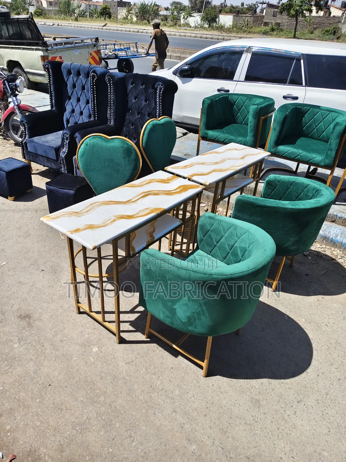 Salon Set of Nail Table With Love Seats and Styling Seats Green