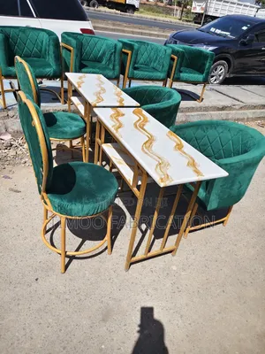 Salon Set of Nail Table With Love Seats and Styling Seats Green