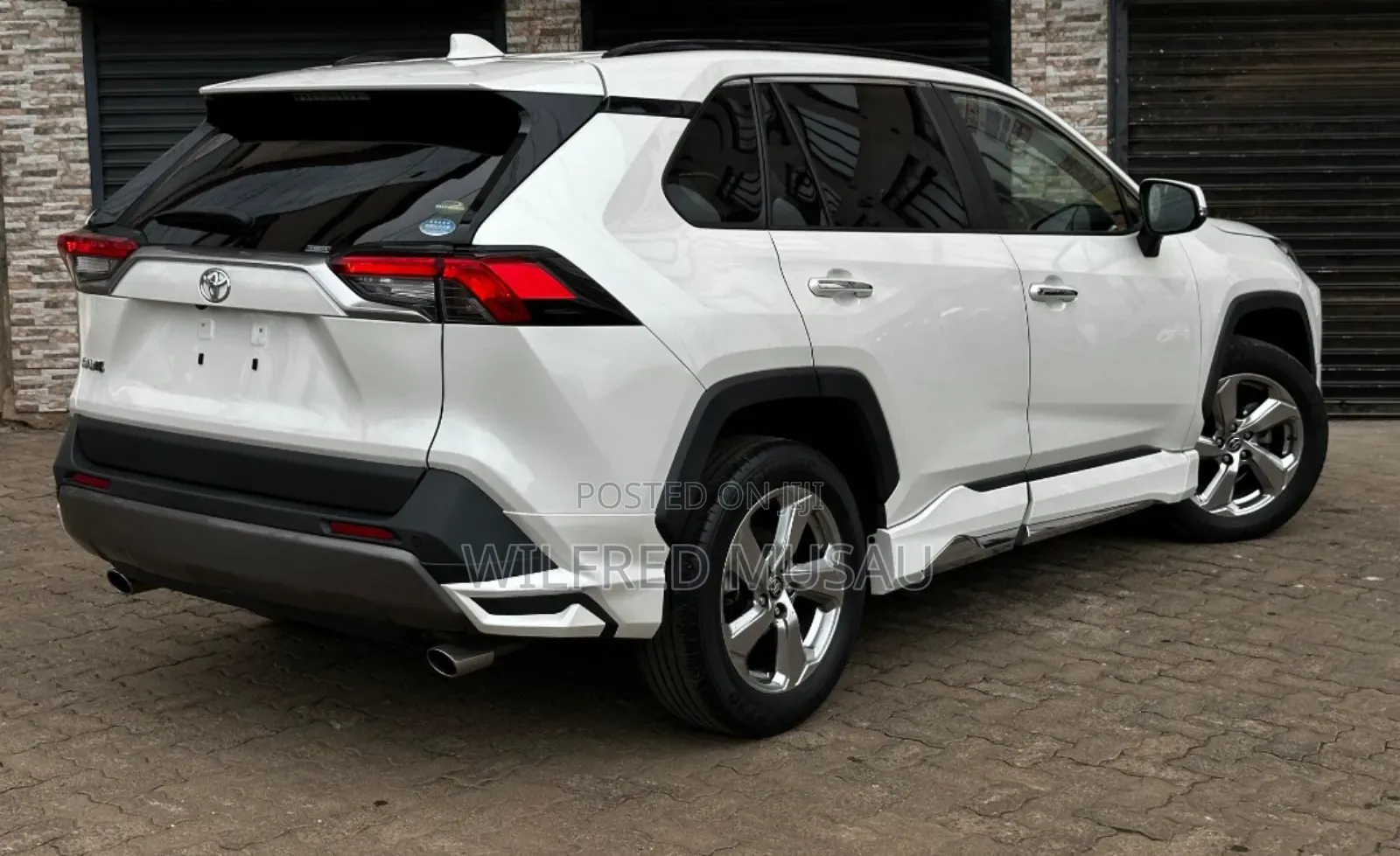 Toyota RAV4 Adventure AWD 2020 White