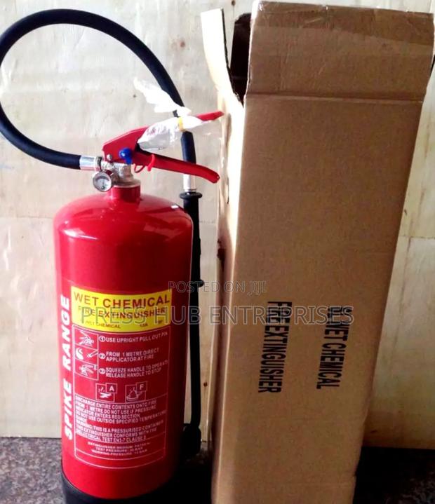 This Is A 6l Wet Chemical Fire Extinguisher,, - main view