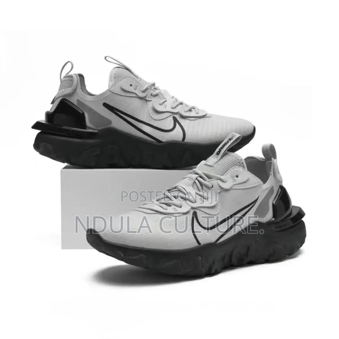 Nike React