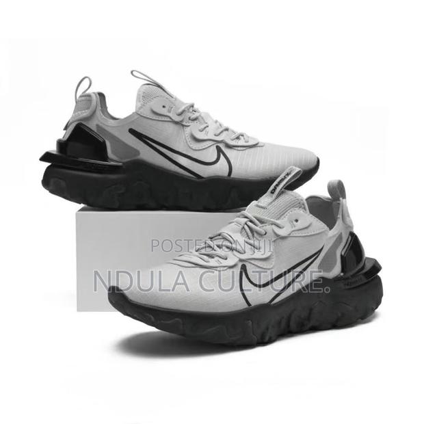 Nike React