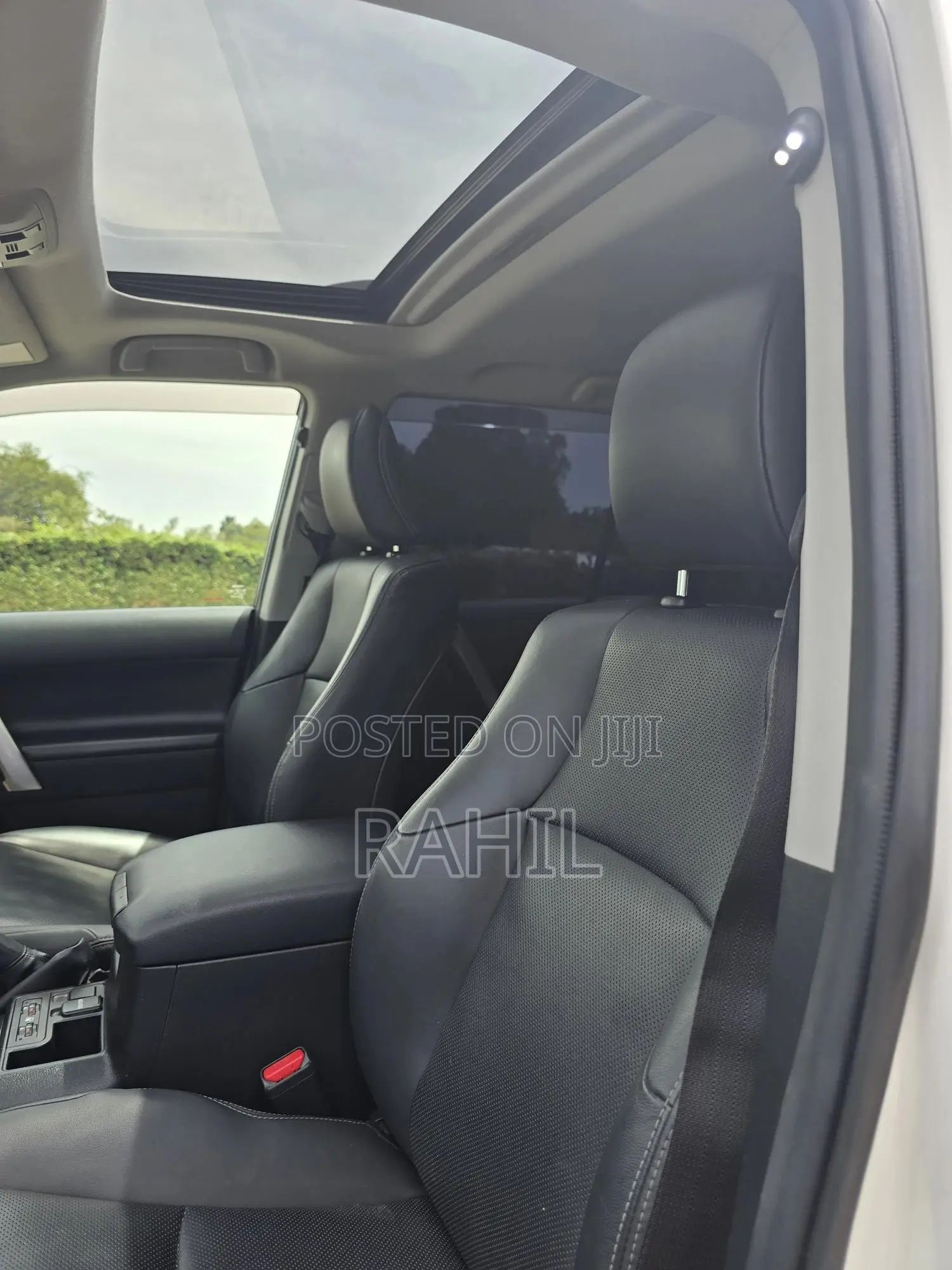 Toyota Land Cruiser Prado 2.8 2021 White
