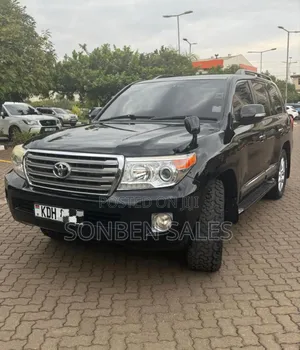 Toyota Land Cruiser 4.6 V8 ZX 2015 Black