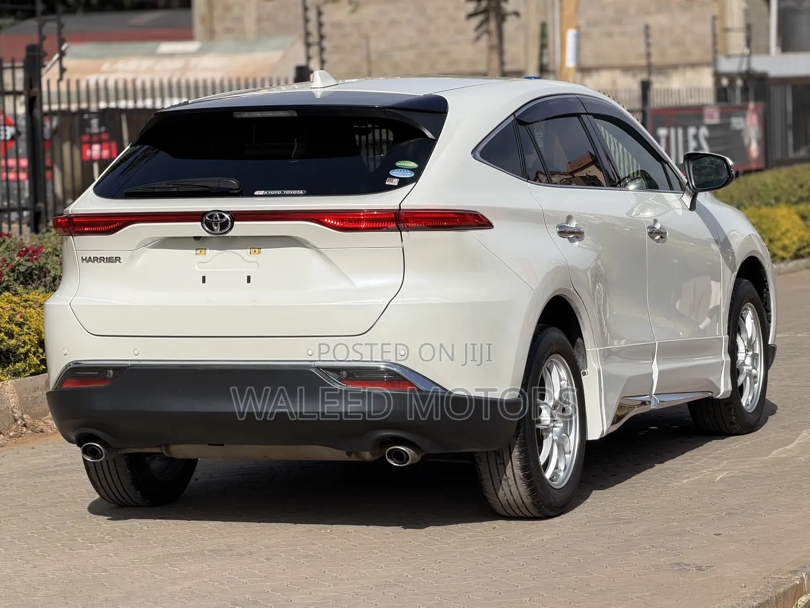 Toyota Harrier 2.0 2020 Pearl