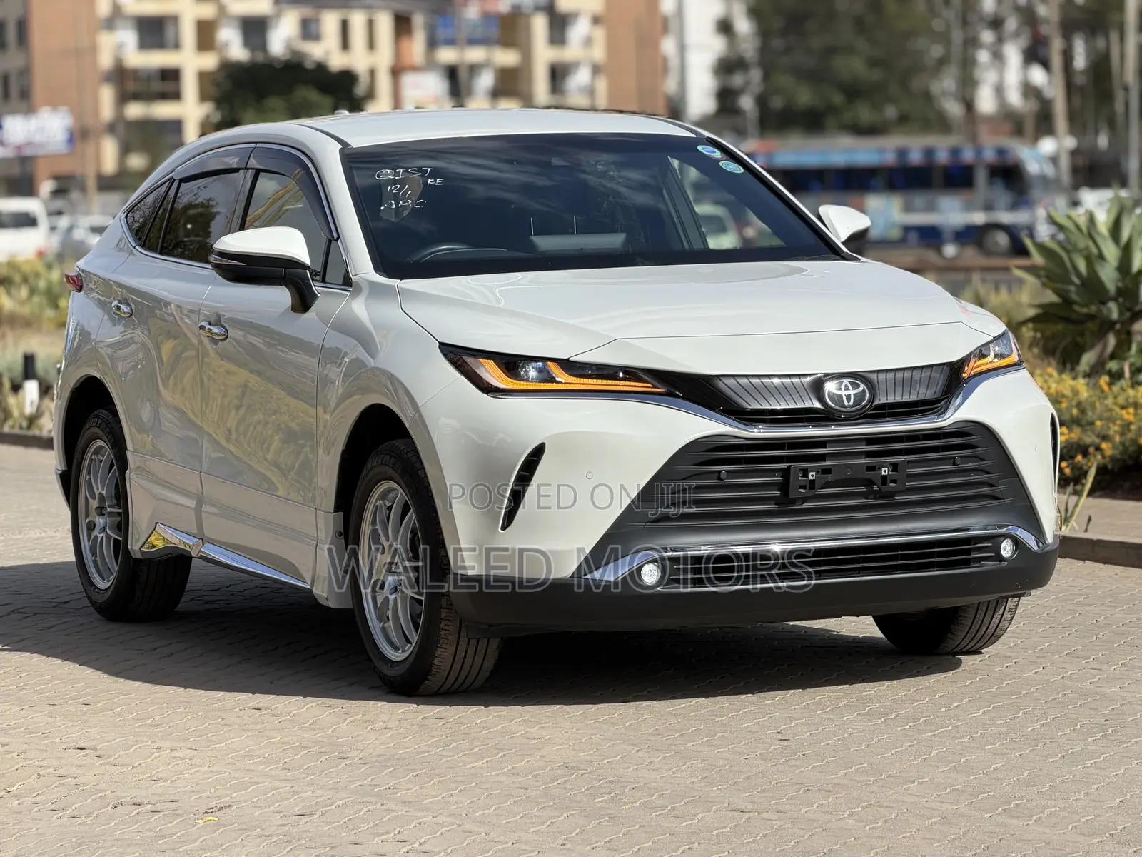 Toyota Harrier 2.0 2020 Pearl