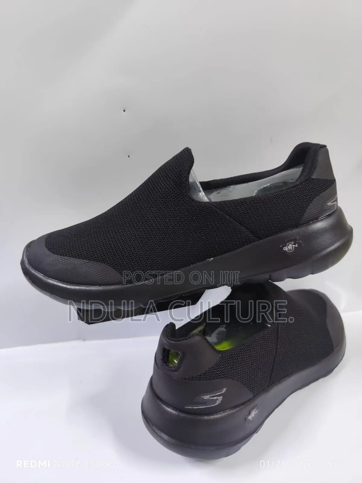 Skechers // Merrell Casuals