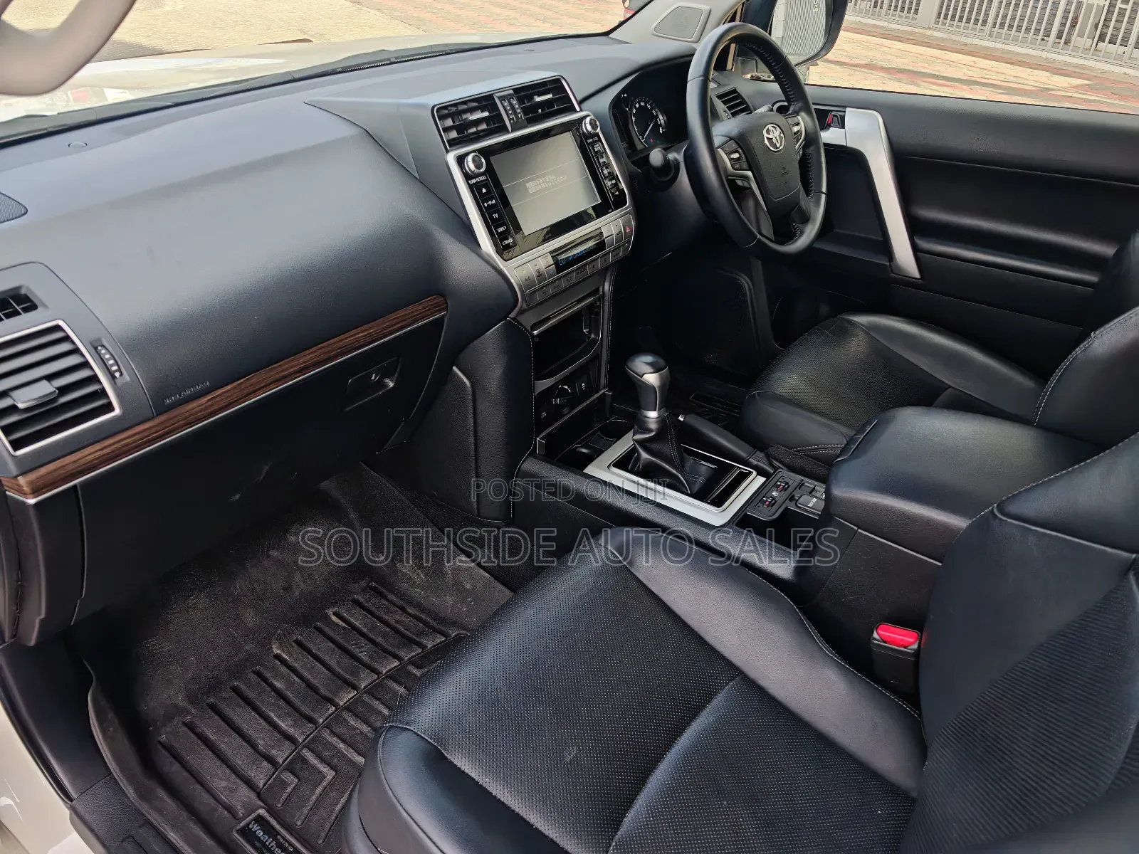 Toyota Land Cruiser Prado 2.7 2019 White
