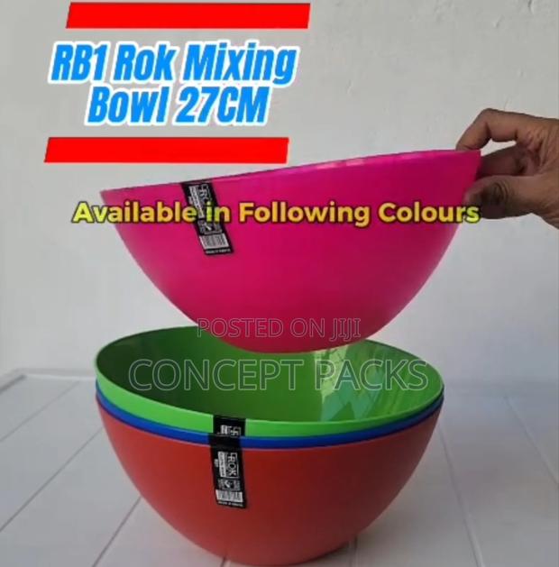 4pcs Rok Plastic Mixing And Serving Bowls - main view