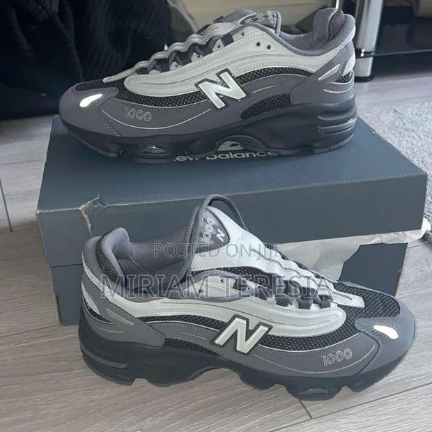 New Balance 1000 and 9060 - thumbnail 6