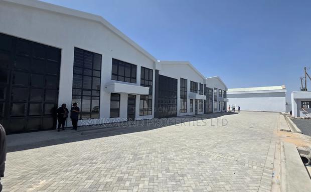 Warehouses for Rent at North Airport Road