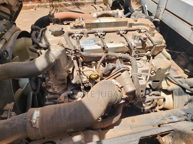 Isuzu NMR 2021 White - thumbnail 8