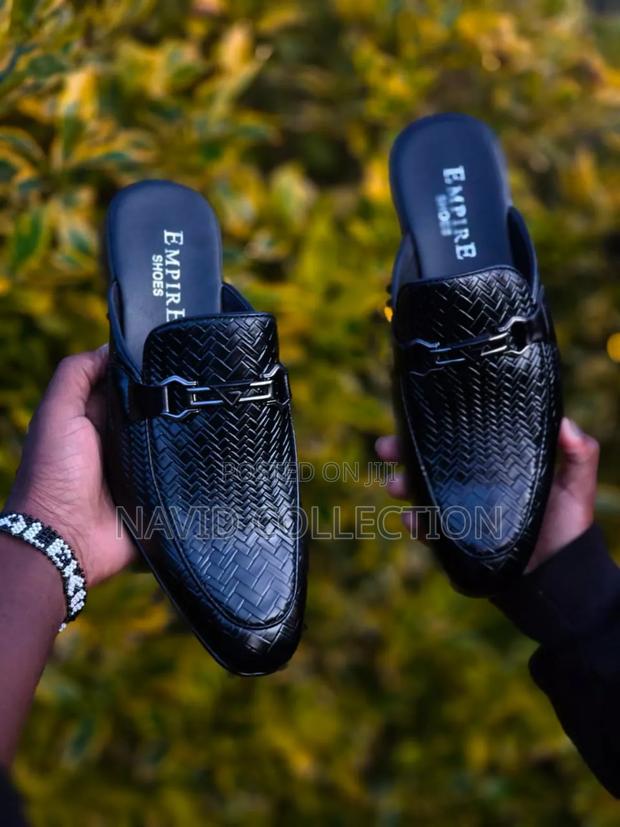 Empire Mules - main view