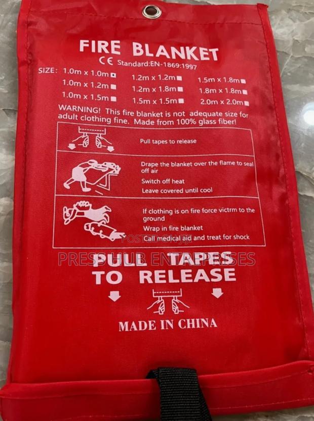 Blazeblock Emergency Fire Blanket – 6′ × 6′ - main view