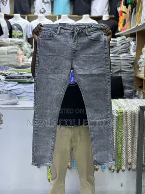 Plain Jeans