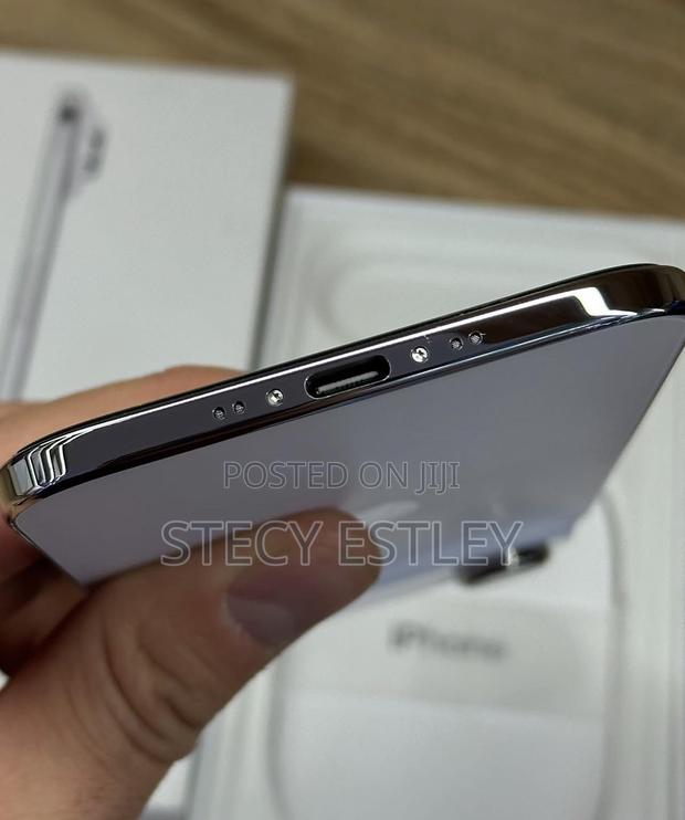 New Apple iPhone Air 256 GB White - main view