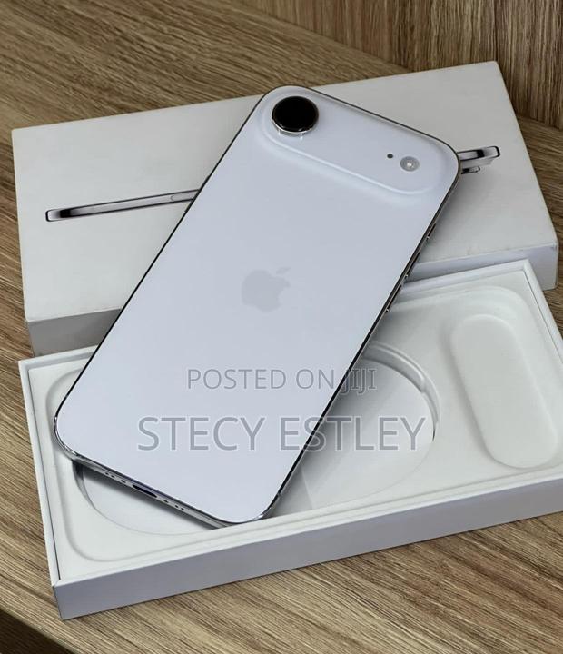 New Apple iPhone Air 256 GB White - thumbnail 4