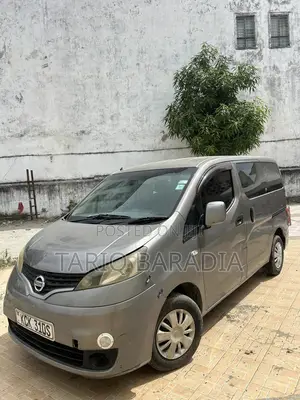 Nissan NV200 2009 Grey