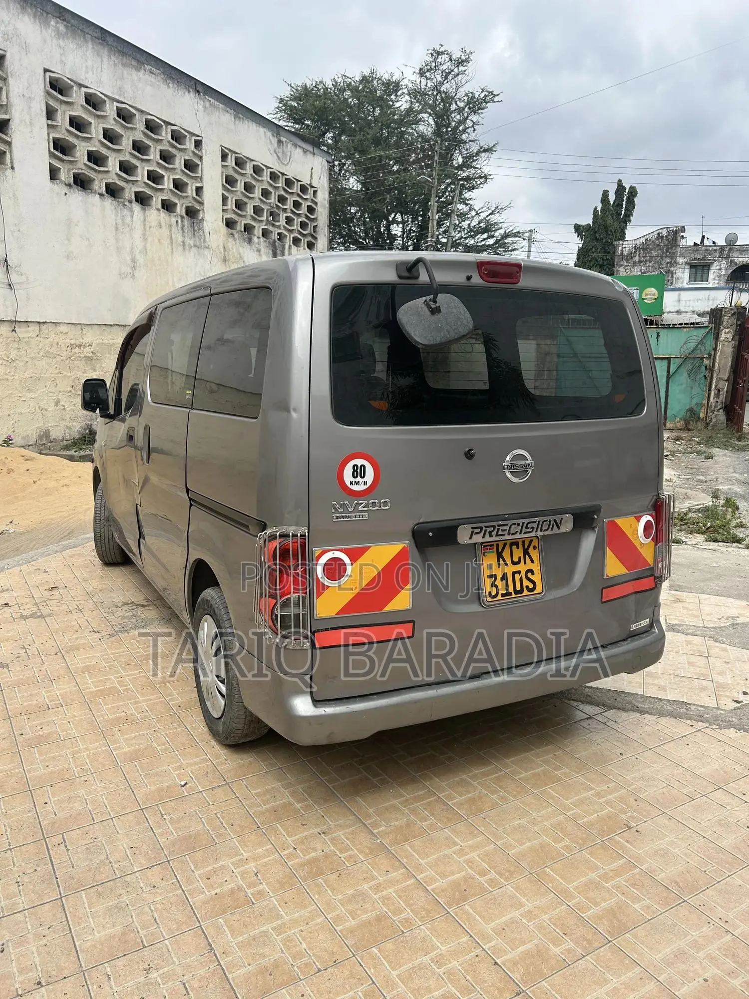 Nissan NV200 2009 Grey