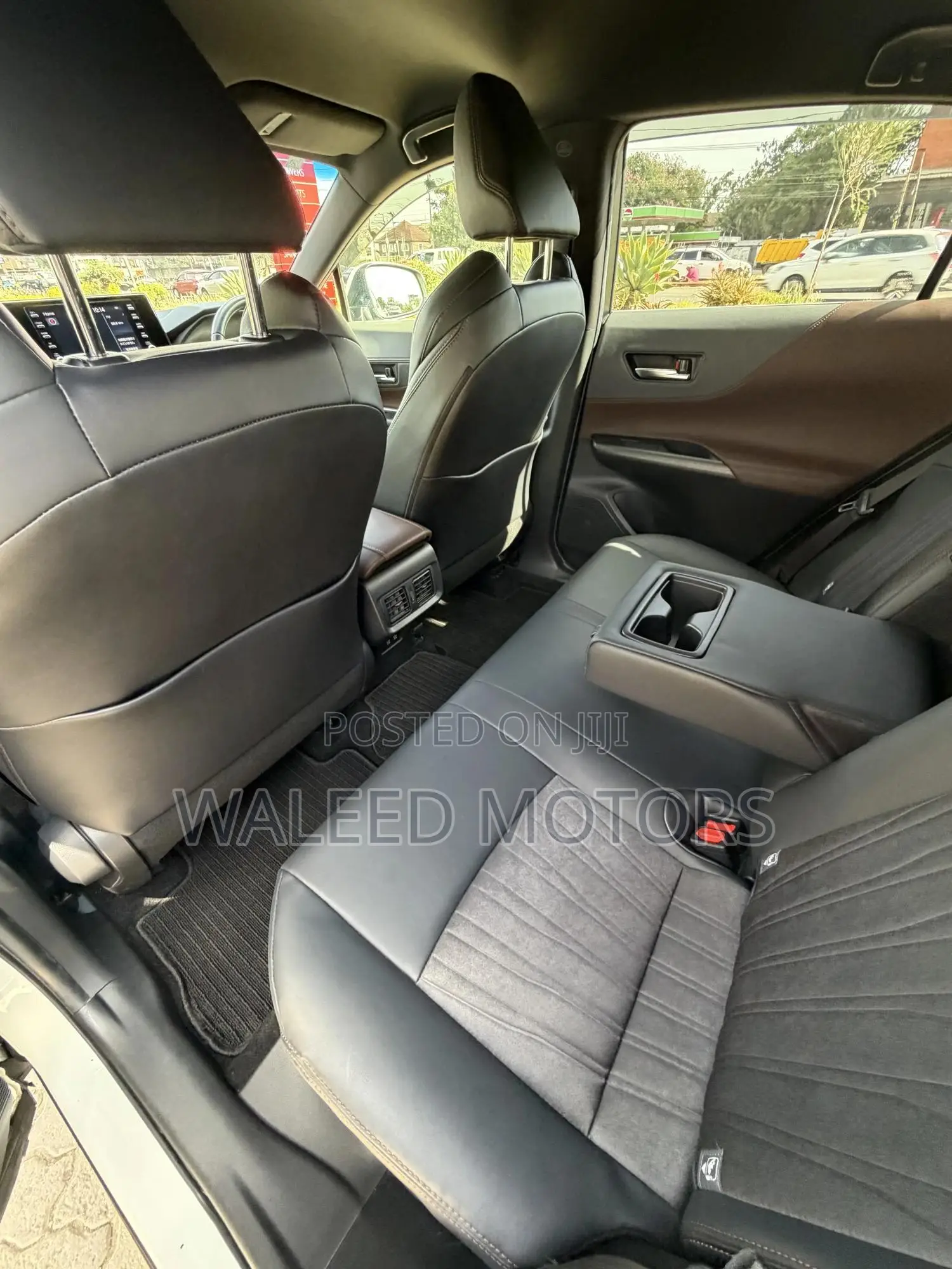 Toyota Harrier 2.0 2020 Pearl