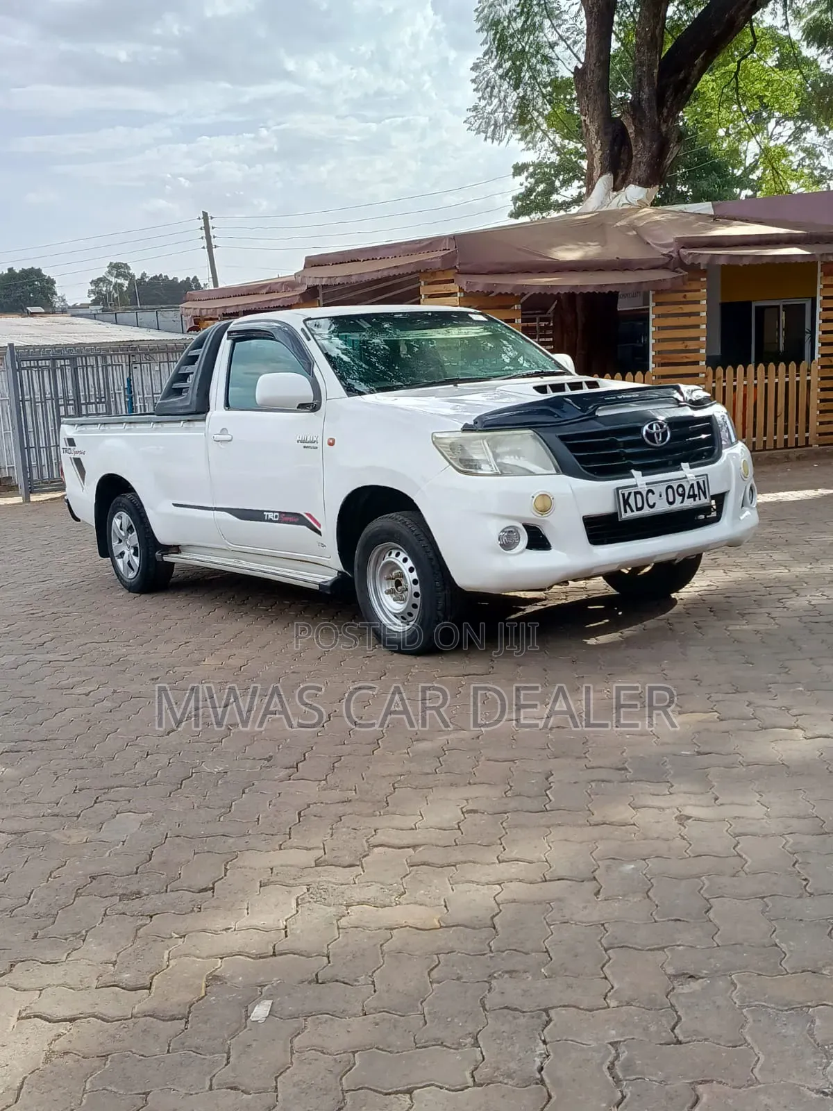 Toyota Hilux 2014 White