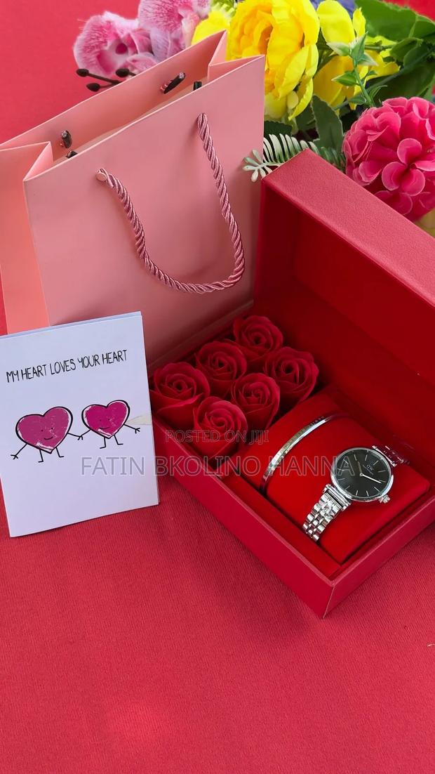 Ladies Daniel Watch Gift - thumbnail 5