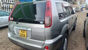 Nissan X-Trail 2.0 2006 Gray