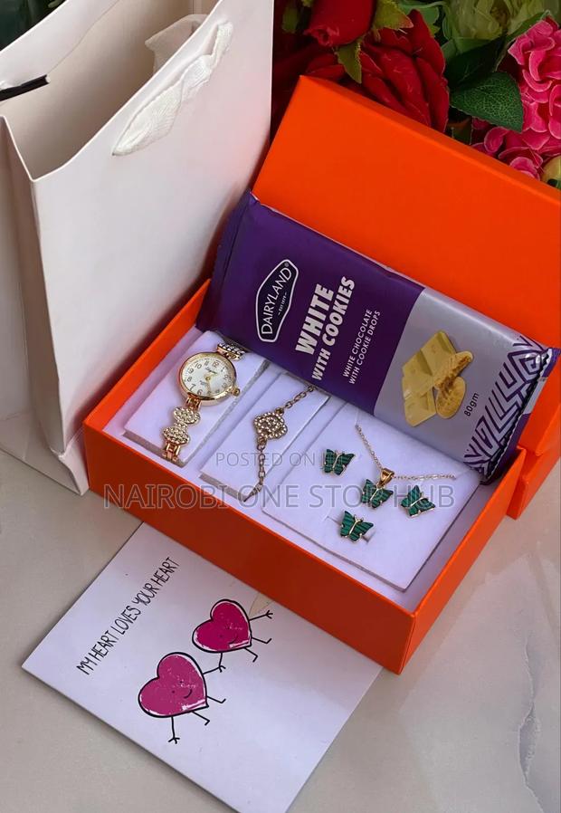 Elegant Ladies Gift Set With Watch, Jewelry Chocolate - main view
