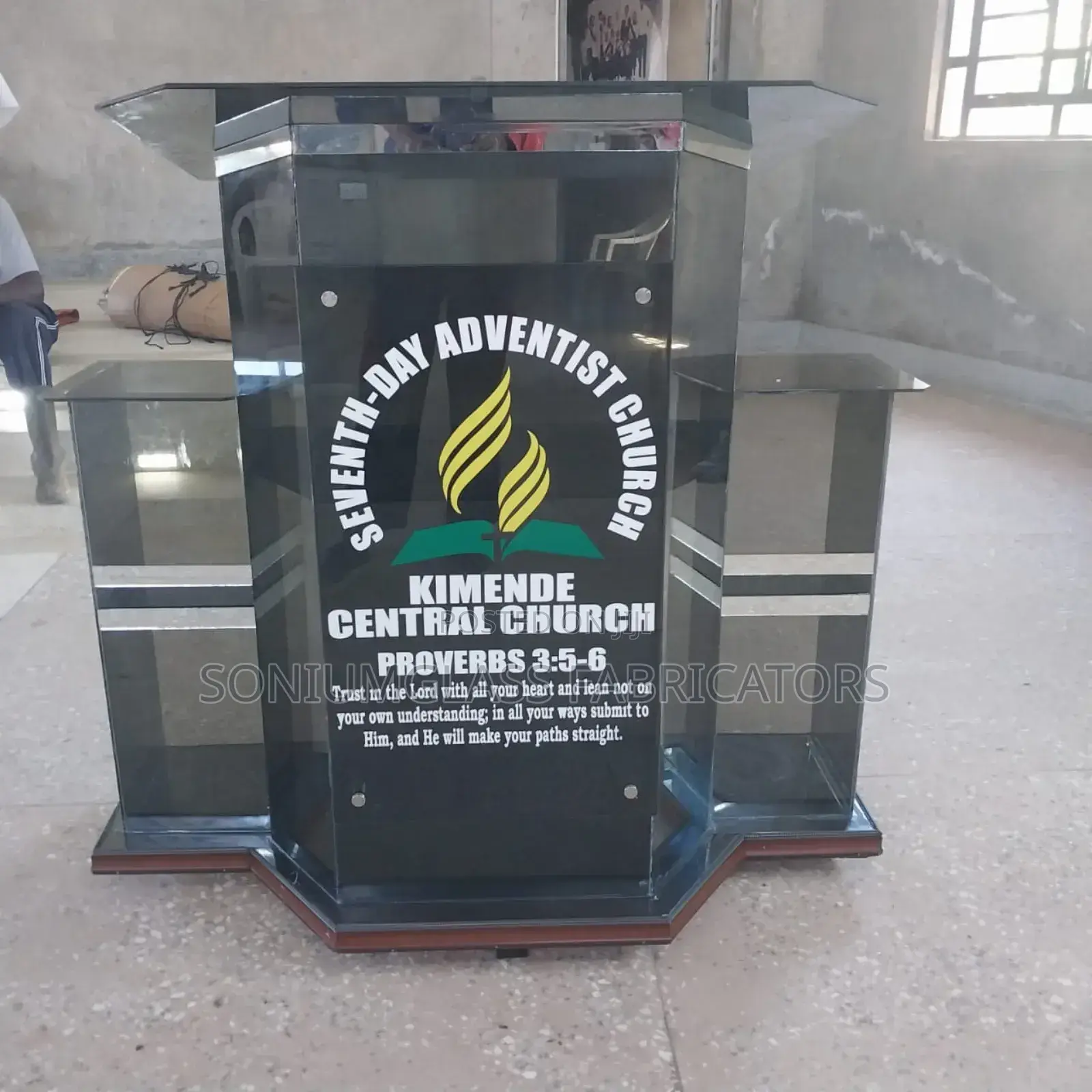 Podium Glass