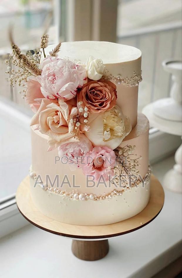Wedding/Party Cake - main view