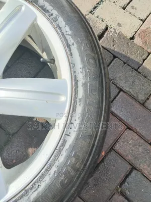 Range Rover Rims and Tyres