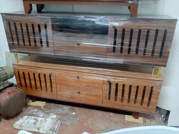 Classic Tv Stand - thumbnail 2