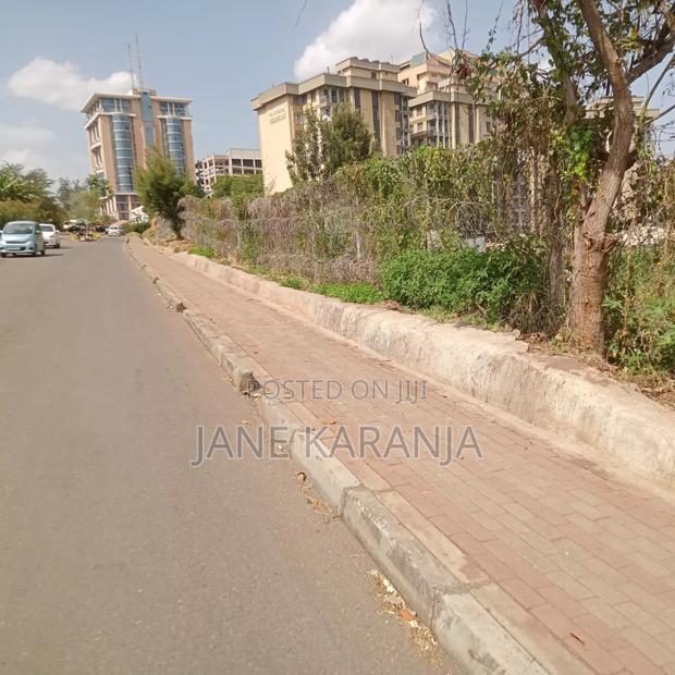 Prime Half Acre Upper Hill Nairobi Near KNH 320m