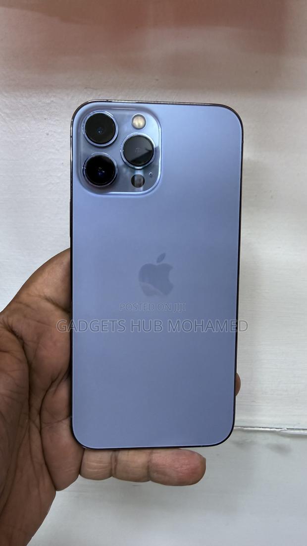 Apple iPhone 13 Pro Max 256 GB Blue - main view