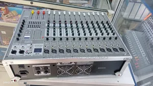 Yamaha Hmx12 Audio 12 Channel Mixer
