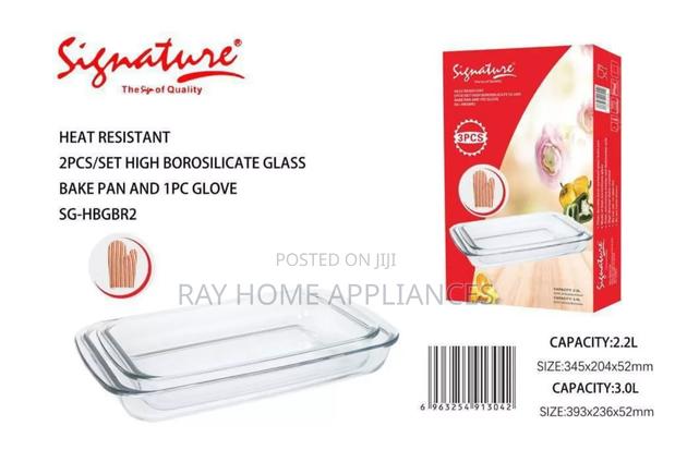 Set of 2 Glass Baking Pans(With 1 Glove)