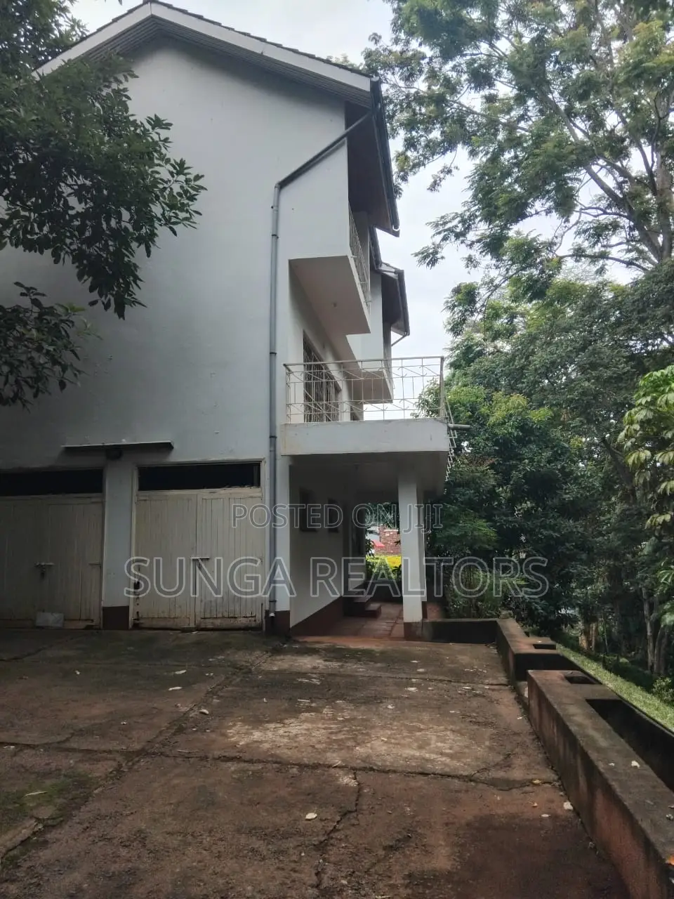 4bdrm House in Kyuna Crescent for sale