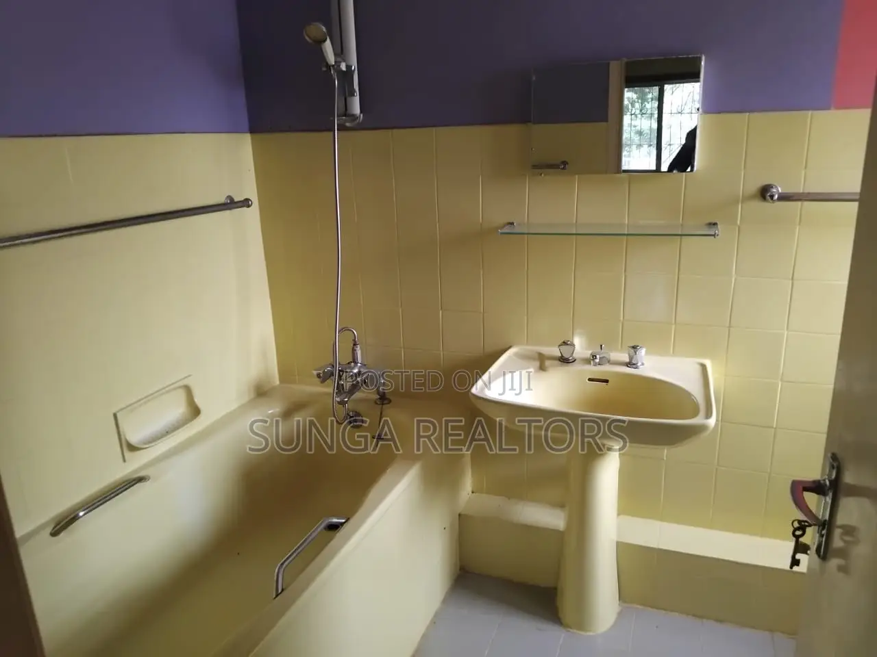4bdrm House in Kyuna Crescent for sale