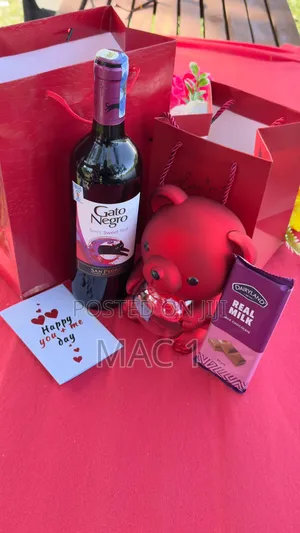 Luxury Valentine’S Gift Set for Her 