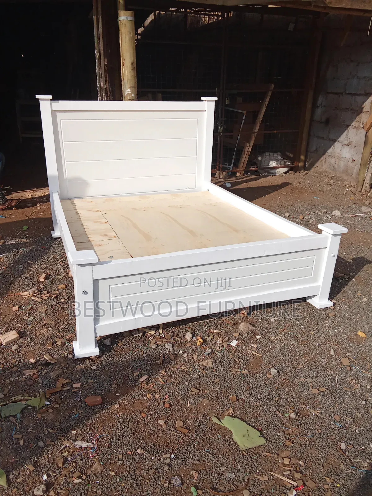 High Quality Bed