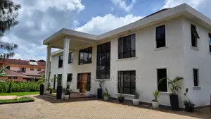 5bdrm House in Evergreen, Runda for sale