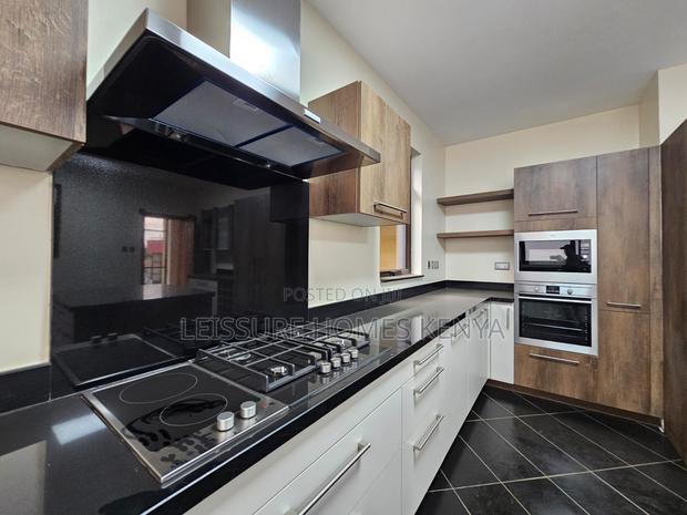 5bdrm House in Lavington for sale - thumbnail 13