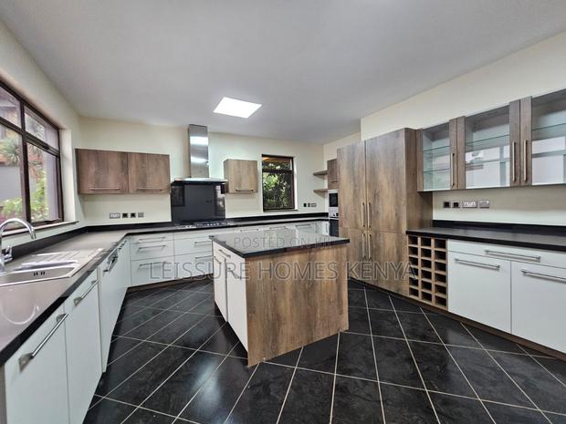 5bdrm House in Lavington for sale - thumbnail 14