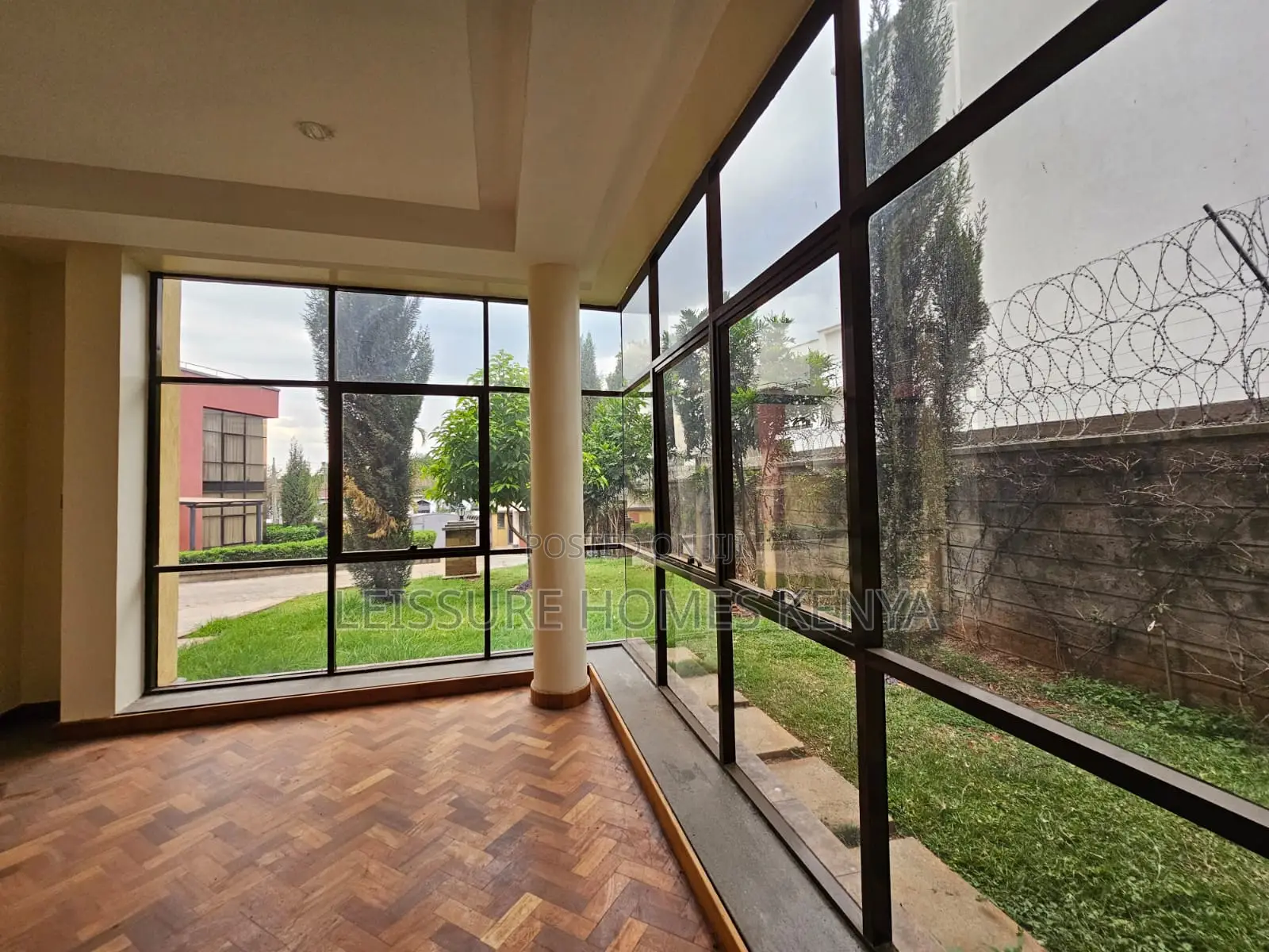 5bdrm Villa in Lavington for sale