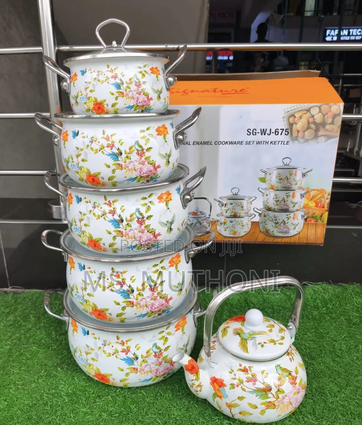 Enamel Cookware Set With Kettle Featuring a Vibrant Floral Pattern